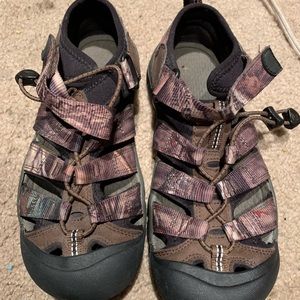 Kids Keen sandals